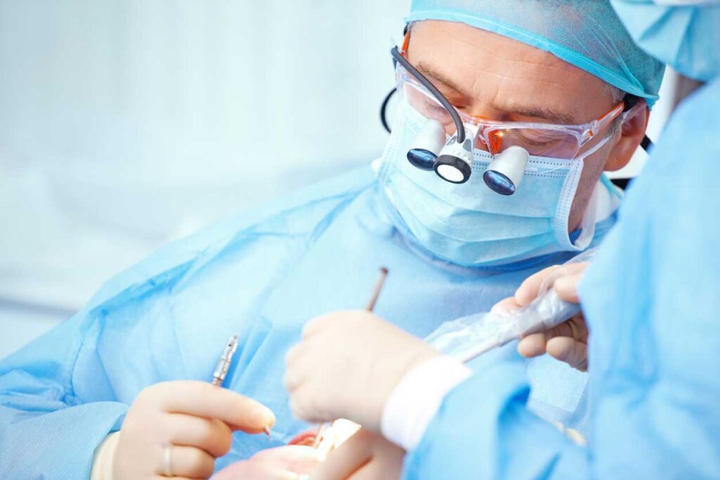 Cuida la salud de tu boca con nuestra Odontología general en Zaragoza. ¡Soluciones innovadoras a medida para tener una sonrisa de confianza!