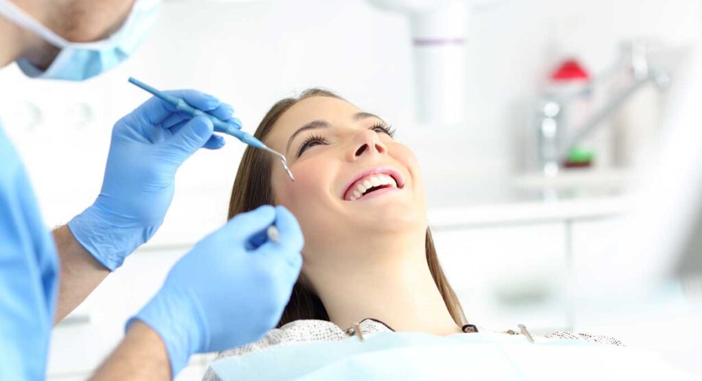 Cuida la salud de tu boca con nuestra Odontología general en Zaragoza. ¡Soluciones innovadoras a medida para tener una sonrisa de confianza!