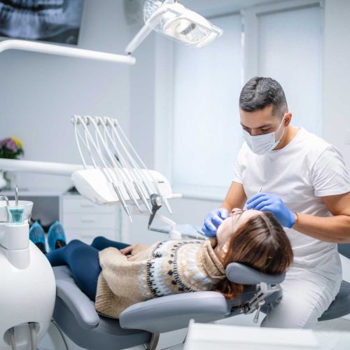 odontologia-general Cuida la salud de tu boca con nuestra Odontología general en Zaragoza. ¡Soluciones innovadoras a medida para tener una sonrisa de confianza!
