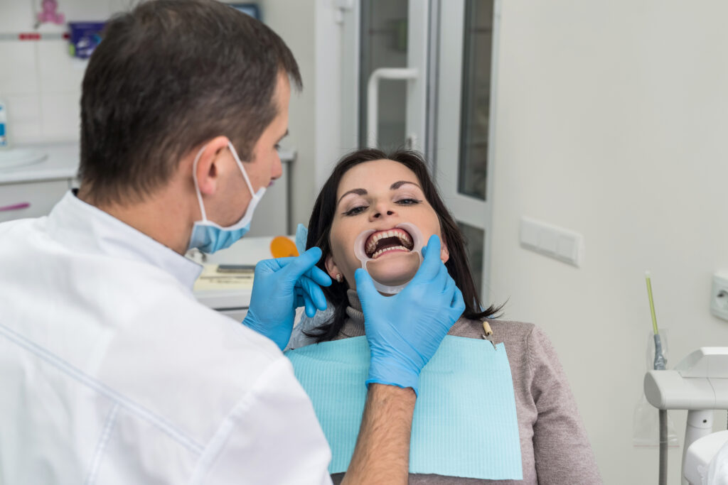 la importancia de la salud periodontal antes de diseñar una nueva sonrisa